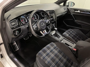 Volkswagen Golf - imagine 5