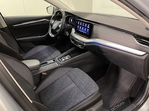 Skoda Octavia - imagine 11