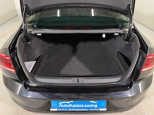 Volkswagen Passat - imagine 12