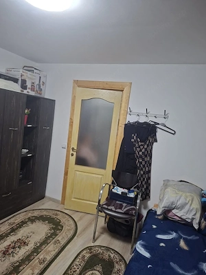 Cameră cămin decomandată, baie propie, AC, Valea Roșie - imagine 4