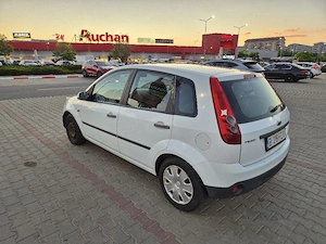 Ford fiesta 1.4 TDCI 2007 - imagine 9
