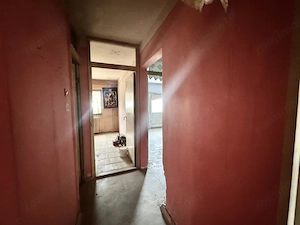 Apartament decomandat cu 3 camere si potential excelent – Zona Soarelui - imagine 5