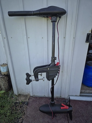 Doar acum: Motor electric barcă 0,5 kw, 12 V., pret 150 euro
