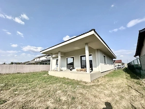 Casa individuala pe parter, 3 camere, teren 640 mp – Mosnita Noua - imagine 2