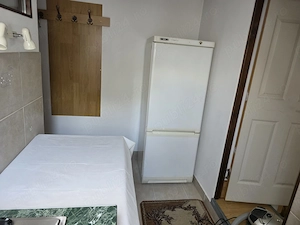 Închiriez mansardă, la casă ,35mp, max. 2 persoane - imagine 3