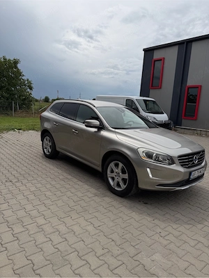 De vanzare Volvo XC60 - imagine 2