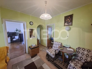 Apartament decomandat vanzare3 camere 66 mpu pivnita Mihai Viteazul - imagine 5