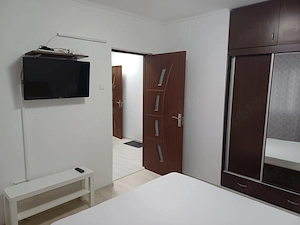 Închiriez apartament - imagine 8