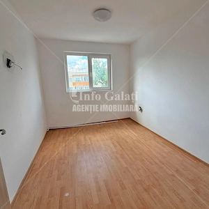 | Apartament cu 3 camere  Micro 21 | Renovat | - imagine 6