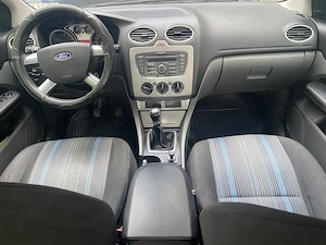 Ford Focus 1.6 Benzina - imagine 5