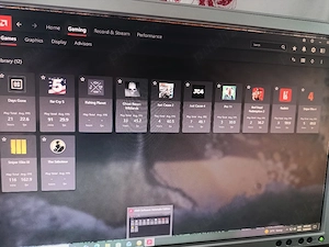 vând pc plus monitor LCD 