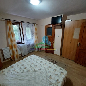 Pensiune de vânzare în Lepșa - Vrancea - imagine 9