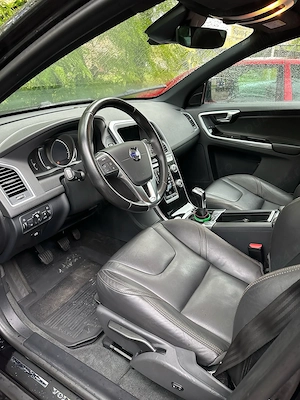 Volvo XC60 D4 Inscription 2017   service complet documentat - imagine 6