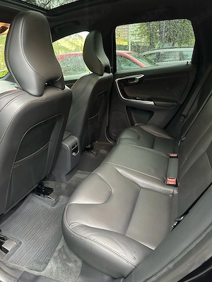 Volvo XC60 D4 Inscription 2017   service complet documentat - imagine 8