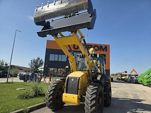 Buldoexcavator New Holland B115D, roti egale, Full option 120CP, cutie Powershift, cupa 4x1-88900eur - imagine 7