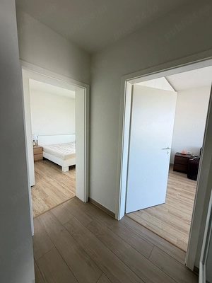 inchiriez apartament cu 3 camere - imagine 1
