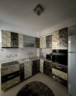 Direct proprietar - Apartament 3 camere modern în Pitești, Str. Negru Vodă 36A  - imagine 2
