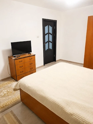 inchiriez apartament 3 camere  - imagine 4