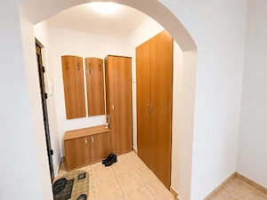 inchiriez apartament 3 camere  - imagine 2