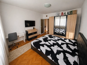 Vand apartament 2 camere - imagine 5
