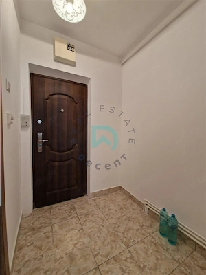 Garsoniera, renovata, Tractorul, Brasov - imagine 6