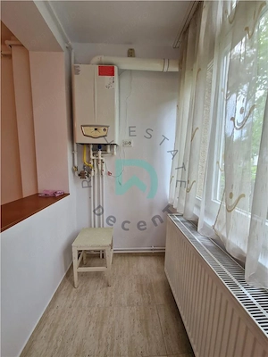 Garsoniera, renovata, Tractorul, Brasov - imagine 5