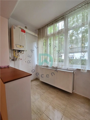 Garsoniera, renovata, Tractorul, Brasov - imagine 9