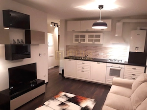 Apartament cu 2 camere langa Spitalul Judetean, loc de parcare