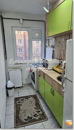 Apartament 3 camere de vanzare zona KM 4-5 - imagine 4