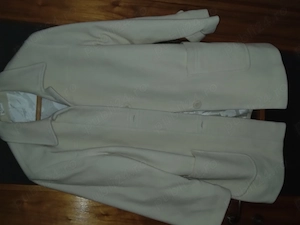 Vând jacheta stofa lana alba,mărimea 48