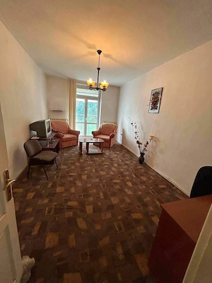 De vanzare apartament cu 2 camere,2 bai, balcon,  decomandat, etajul 1 Pret 45000euro - imagine 7