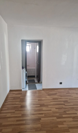 Vand apartament 2 camere Deva - imagine 2