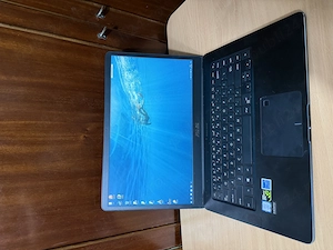 Laptop ASUS stare foarte buna