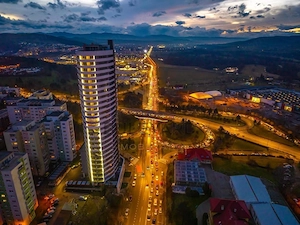 Penthouse 194 mp utili + 4 balcoane, view superb!