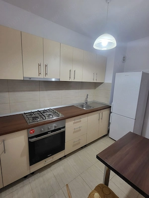 Închiriez apartament 2 camere în Huși - imagine 6