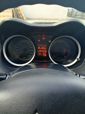 Mitsubishi Lancer 2.0 - imagine 3