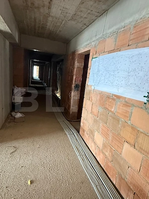 Apartament 3 camere, 2 bai, decomandat, etaj intermediar, zona Tractorul - imagine 8