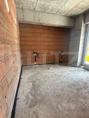Apartament 3 camere, 2 bai, decomandat, etaj intermediar, zona Tractorul - imagine 5