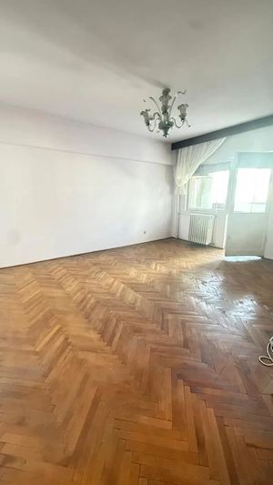 Apartament 3 camere decomandat, 64.80 mp, zona Republicii - imagine 2