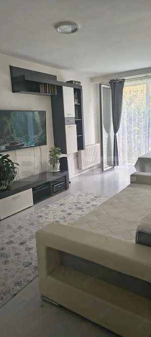 Apartament decomandat, 40 mp, etaj 1, zona Porii - imagine 3