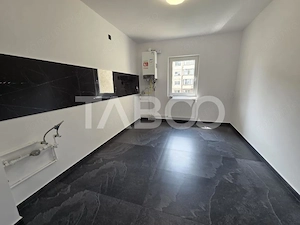 Apartament 4 camere 2 bai 2 balcoane etajul 1 renovat complet 2026 - imagine 7