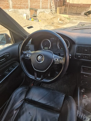 Dezmembrez Volkswagen Golf 4 1.4 benzină + GPL   Mașină perfect funcțională - imagine 4