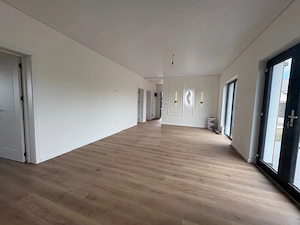 Locuinta premium! Casa single,4 camere,2 bai,teren 450mp,view superb! - imagine 2
