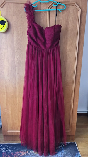 Vând rochie dama eleganta 