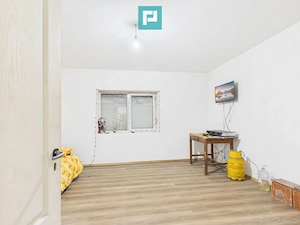 CASĂ ÎN ZERIND PE PRINCIPALĂ CU TEREN DE 1440 MP - imagine 4