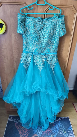 Vând rochie eleganta dama 