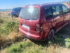 Vând sau Desmembrez la cerere mai mare Turan  motor de 2.0 dizel an 2007  - imagine 3