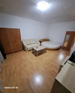 Închiriez garsoniera tineretului-piata norilor