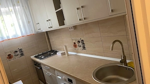 Proprietar ofer pentru închiriat apartament cu două camere decomandate în Iași