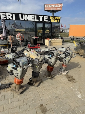 Închiriez mai compactor